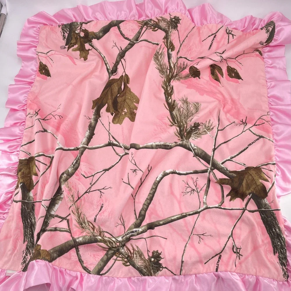 Carstens Realtree AP Pink Camo Baby Blanket Satin Ruffle Trim Fleece 30x30